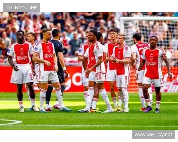 阿贾克斯近期争冠能力呈现下滑趋势，球队表现波动引发对赛季走势的忧虑