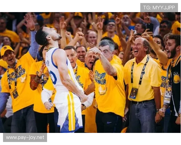 安德烈·伊戈达拉利用挡拆防守制造错位显著提升关键防守效率